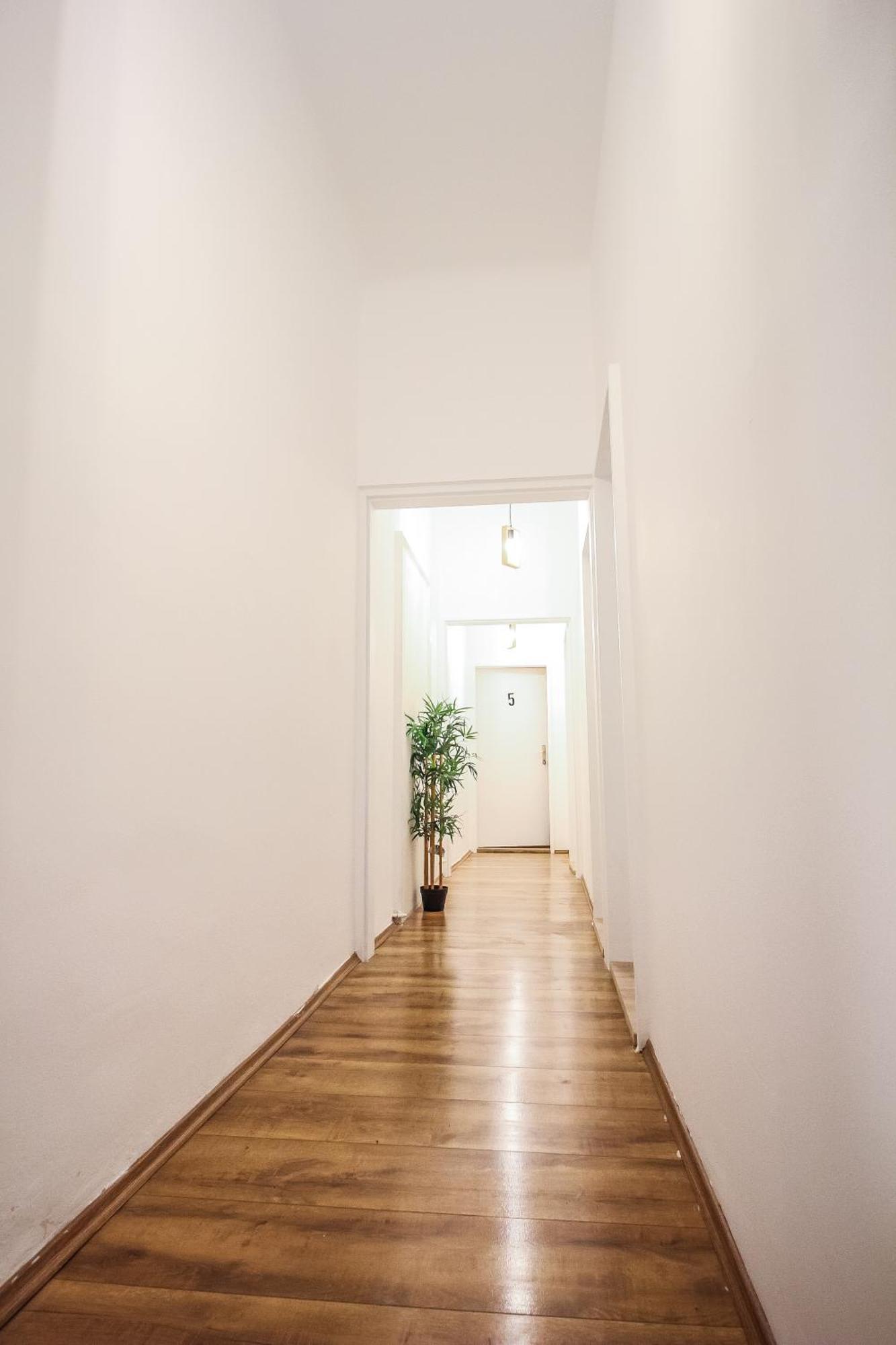 Comfortable Accommodations In The Alterlaa Area Lv6 فيينا المظهر الخارجي الصورة