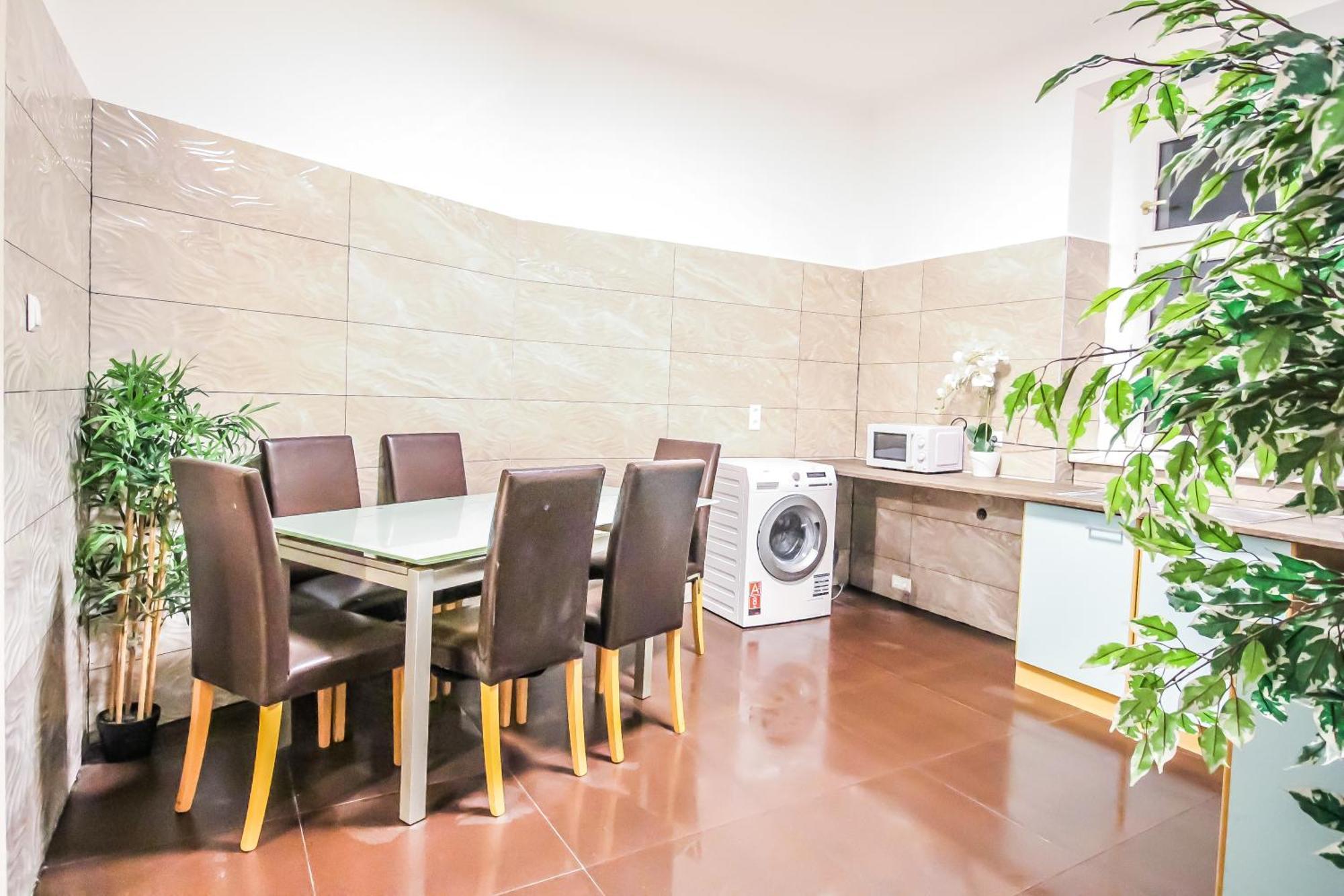 Comfortable Accommodations In The Alterlaa Area Lv6 فيينا المظهر الخارجي الصورة